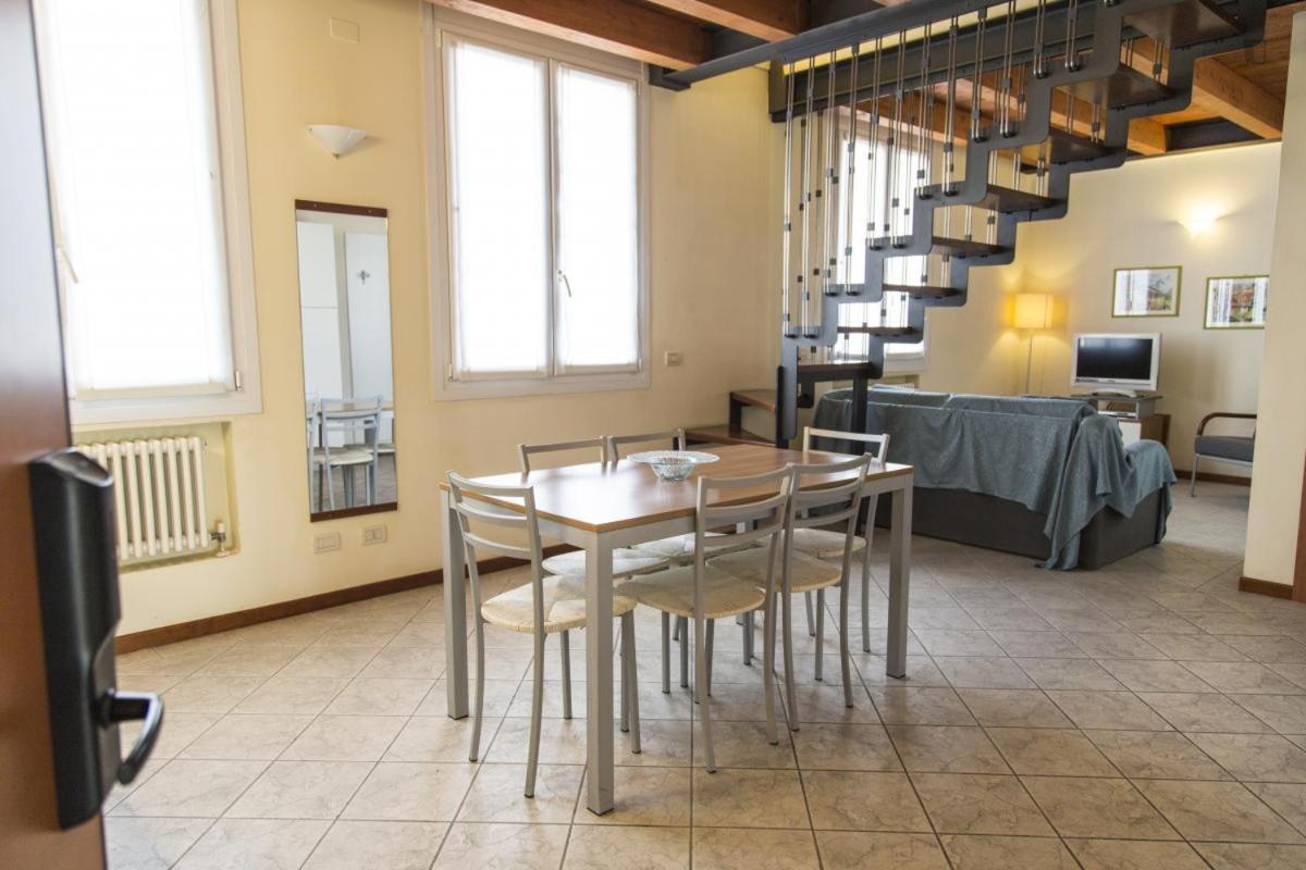 Residenza Carracci Aparthotel Bologna Kültér fotó