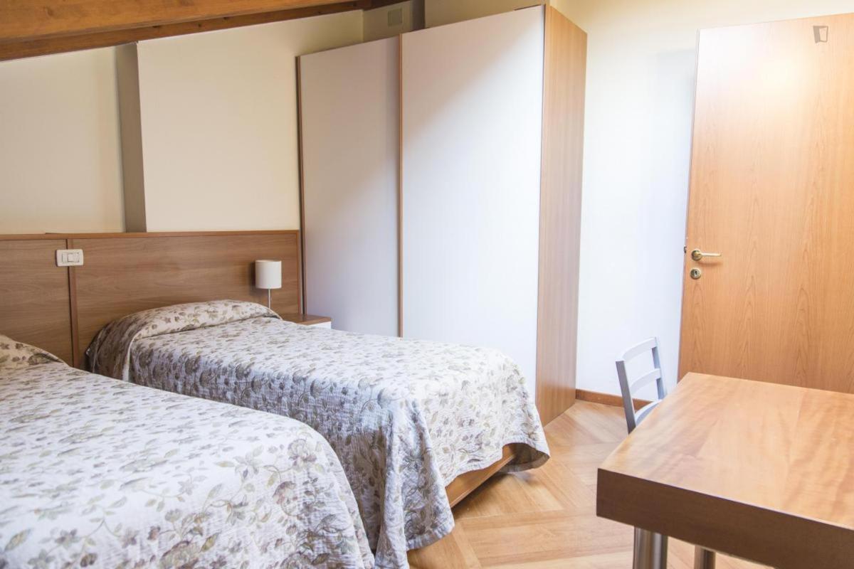 Residenza Carracci Aparthotel Bologna Kültér fotó