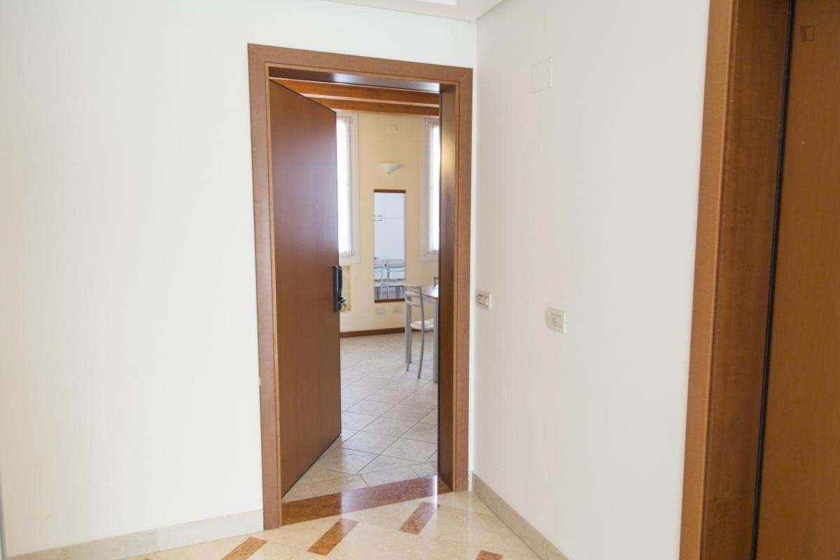 Residenza Carracci Aparthotel Bologna Kültér fotó